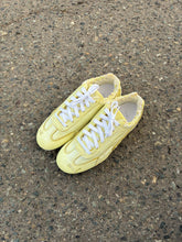 Load image into Gallery viewer, Puma Stealcatz Yellow
